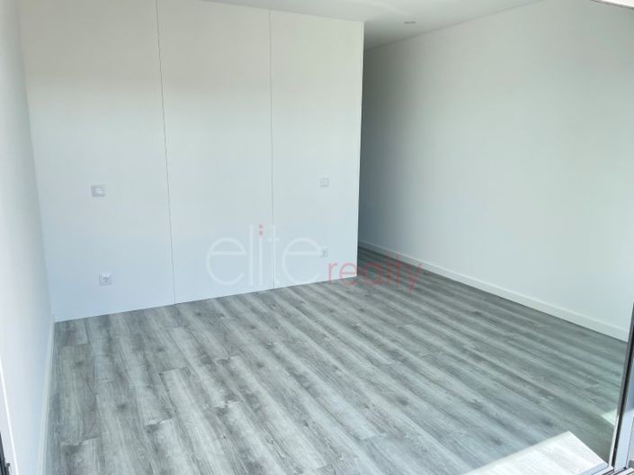 Image No.25-3 Bed Apartment for sale