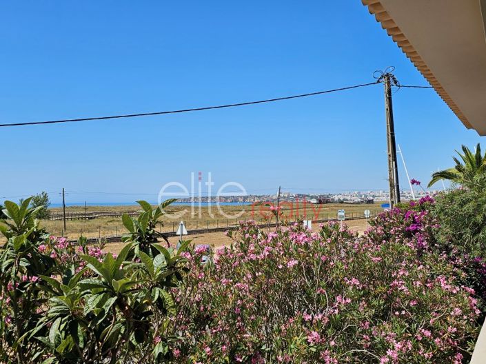 Image No.42-7 Bed House for sale