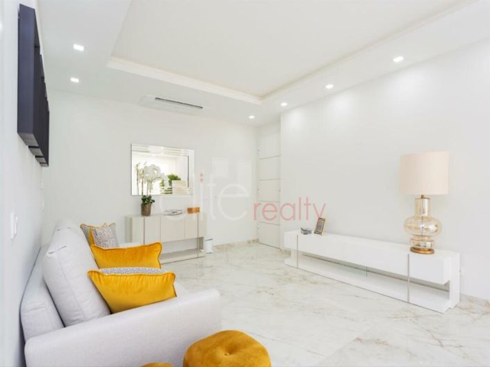 Image No.5-Apartment for sale