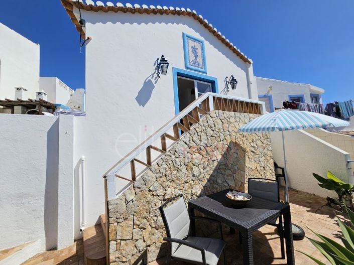 Image No.14-4 Bed House for sale