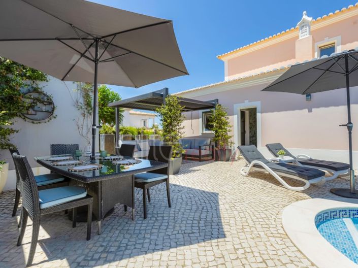 Image No.10-Maison de 3 chambres à vendre à Lagos