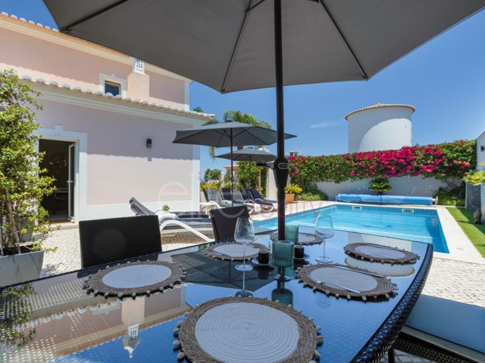 Image No.14-Maison de 3 chambres à vendre à Lagos