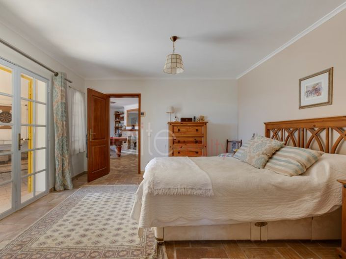 Image No.15-3 Bed House for sale