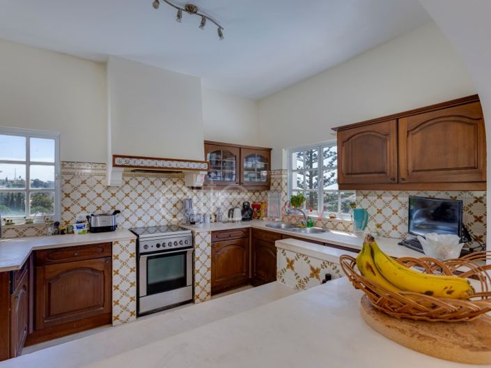 Image No.21-3 Bed House for sale