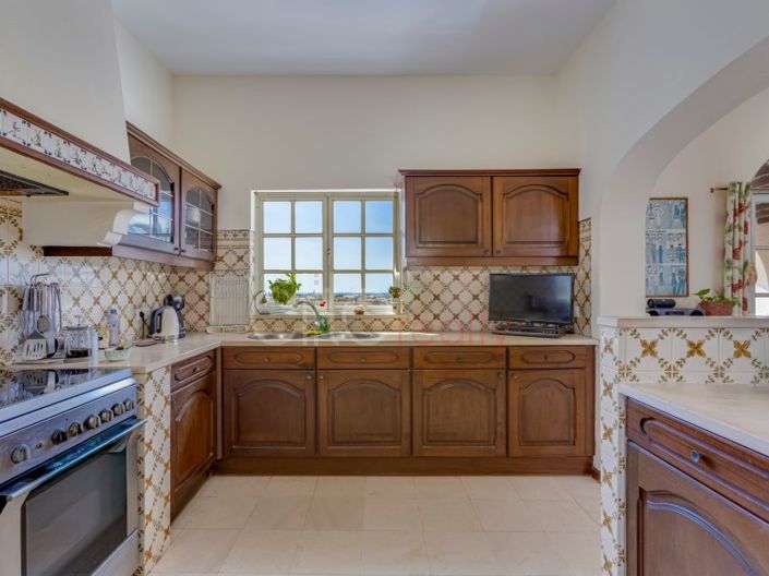 Image No.22-3 Bed House for sale