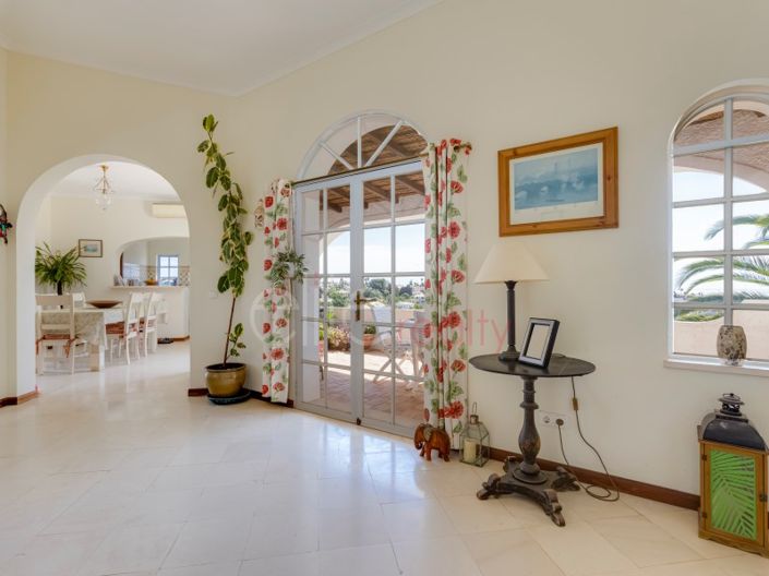 Image No.24-3 Bed House for sale