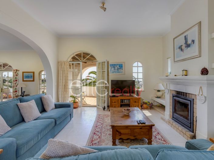 Image No.26-3 Bed House for sale