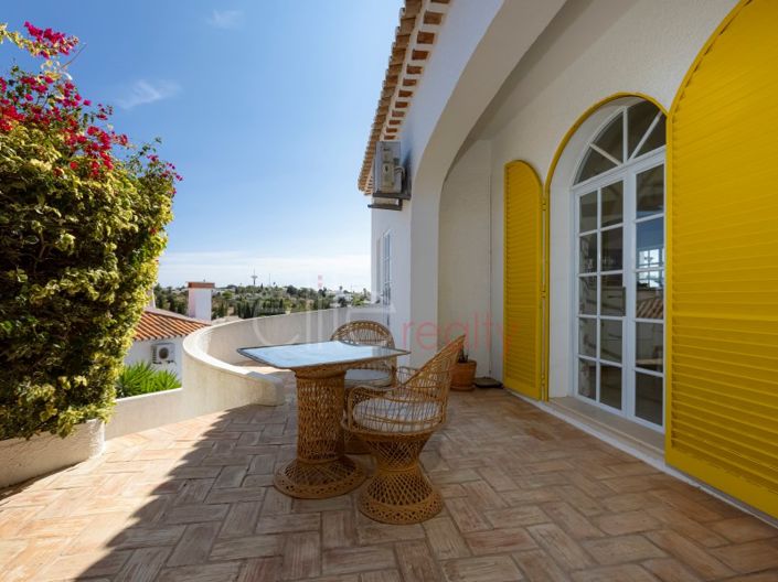 Image No.3-3 Bed House for sale