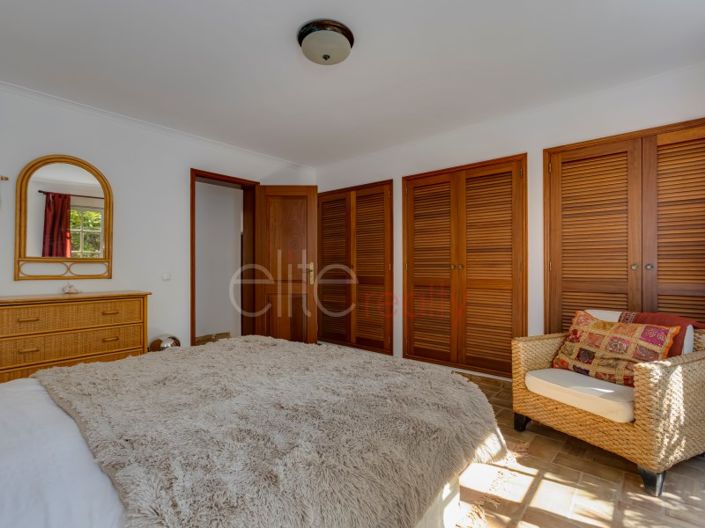 Image No.9-3 Bed House for sale