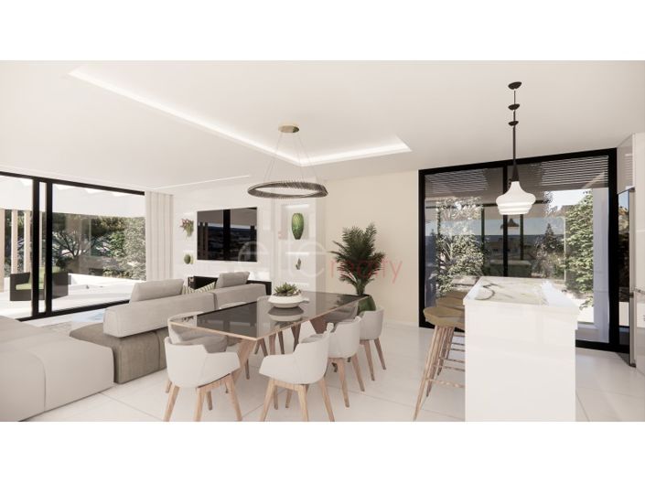 Image No.17-3 Bed House for sale