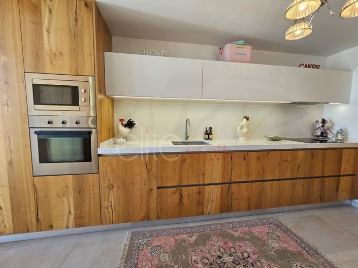 Image No.12-4 Bed Apartment for sale