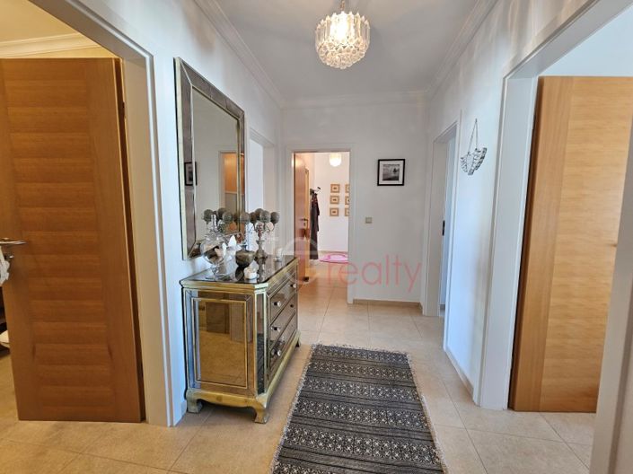 Image No.15-4 Bed Apartment for sale