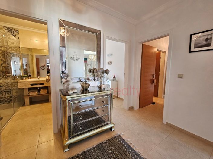 Image No.21-4 Bed Apartment for sale