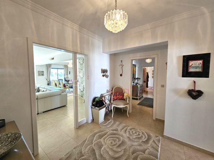 Image No.6-4 Bed Apartment for sale