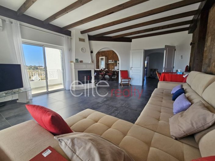 Image No.4-4 Bed House for sale