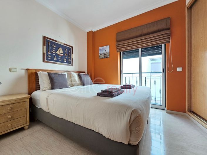 Image No.10-2 Bed House for sale