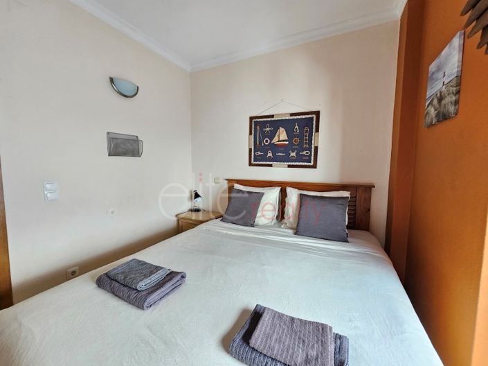 Image No.12-2 Bed House for sale