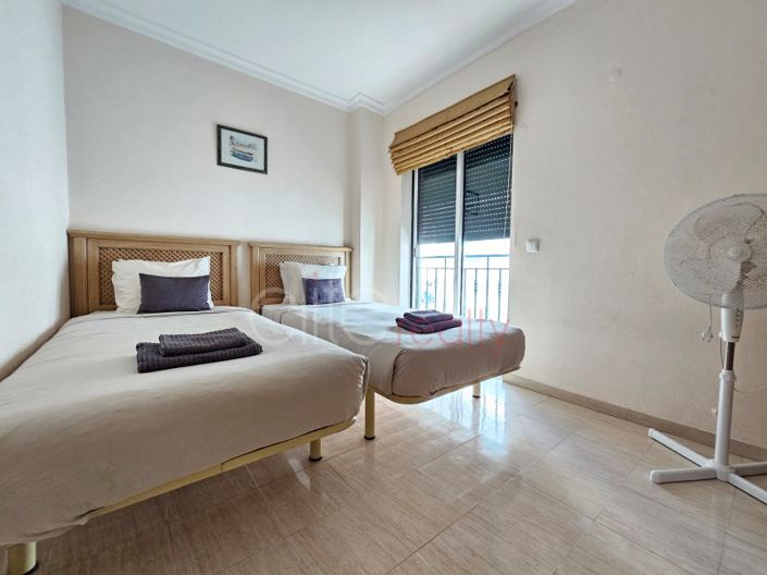 Image No.13-2 Bed House for sale