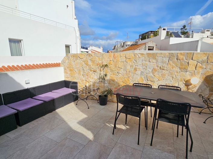 Image No.21-2 Bed House for sale