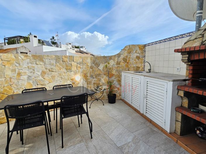 Image No.23-2 Bed House for sale