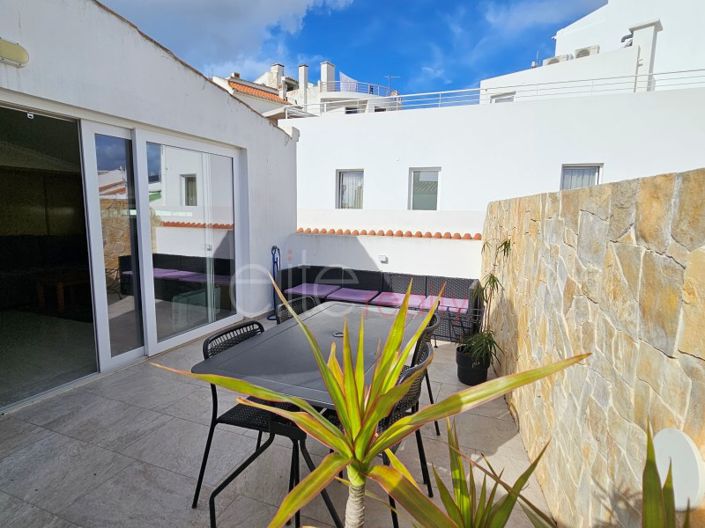 Image No.24-2 Bed House for sale