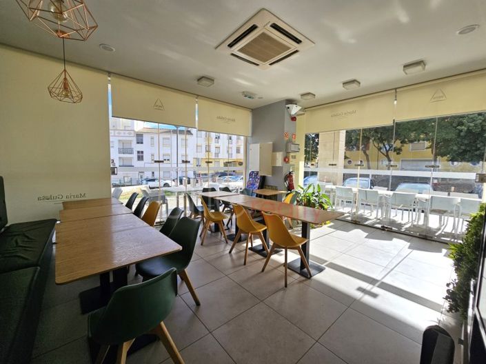 Image No.4-Commercial à vendre à Lagos