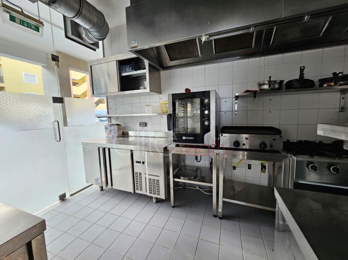 Image No.8-Commercial à vendre à Lagos