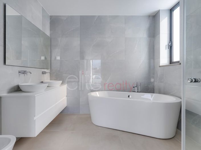 Image No.17-Maison de 4 chambres à vendre à Lagos