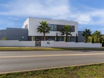 id0014b601-0000-0500-0000-000017b26266