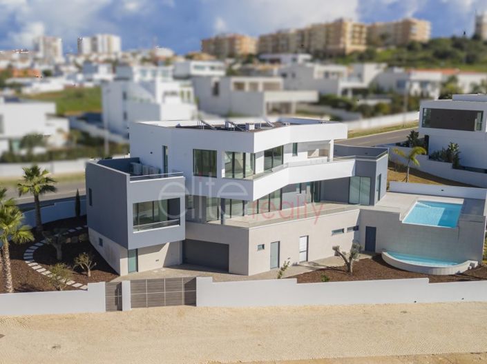 Image No.39-4 Bed House for sale