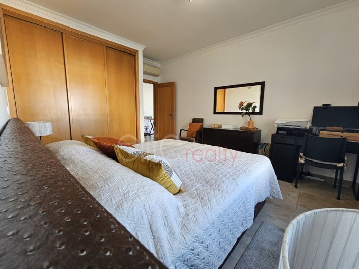 Image No.10-1 Bed Apartment for sale