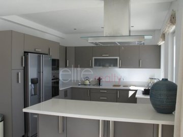 id55e63101-0000-0500-0000-000017cdd100