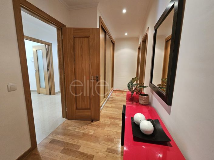 Image No.11-3 Bed Apartment for sale