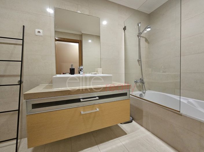 Image No.13-3 Bed Apartment for sale