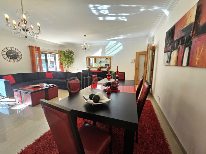 Image No.9-3 Bed Apartment for sale