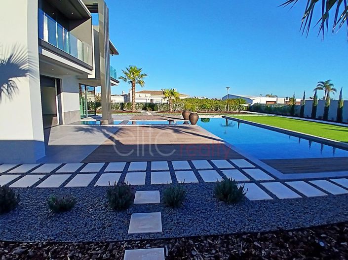 Image No.29-4 Bed House for sale