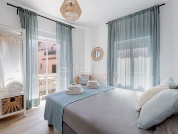 idf8bec201-0000-0500-0000-000018a079ac