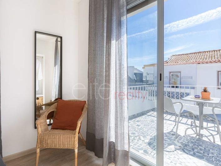 Image No.24-8 Bed Commercial for sale