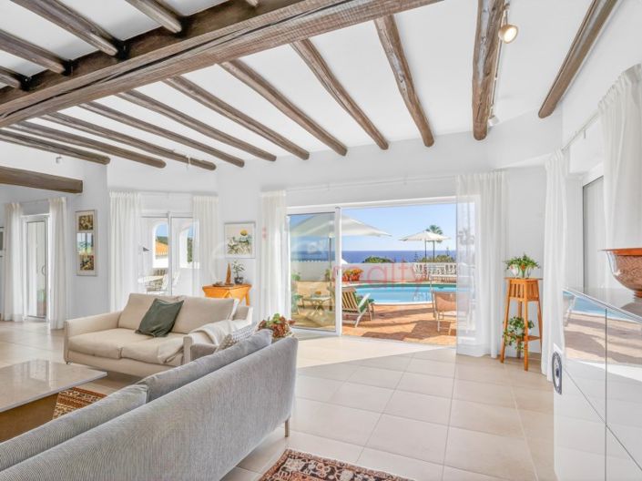 Image No.15-4 Bed House for sale