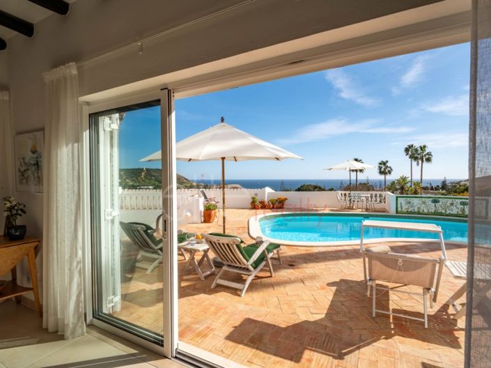 Image No.17-4 Bed House for sale