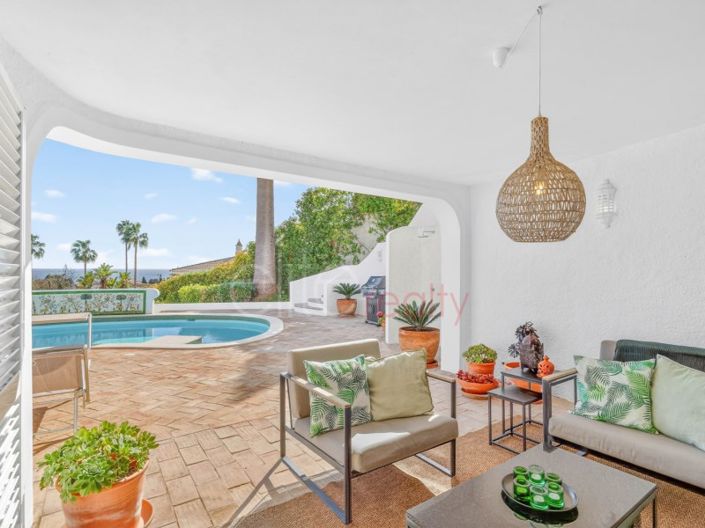 Image No.18-4 Bed House for sale