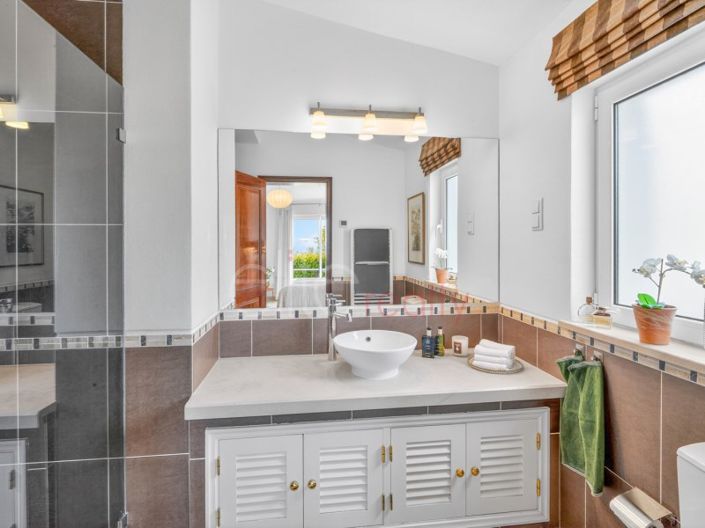 Image No.31-4 Bed House for sale