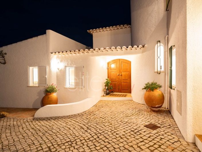 Image No.46-4 Bed House for sale