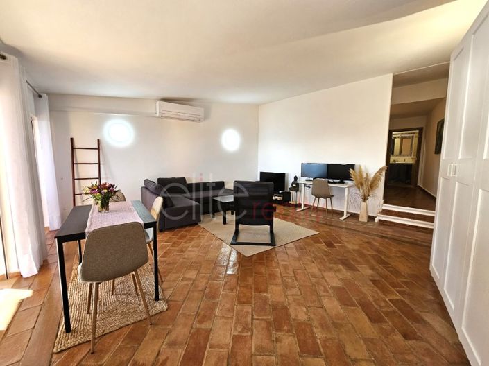 Image No.5-Appartement de 1 chambre à vendre à Lagos