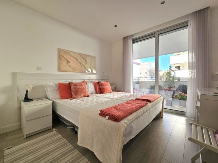 Image No.13-2 Bed Apartment for sale