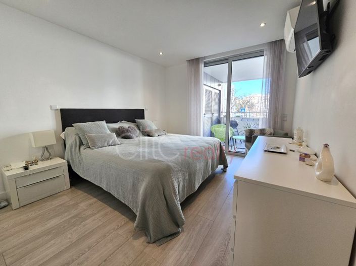 Image No.16-2 Bed Apartment for sale