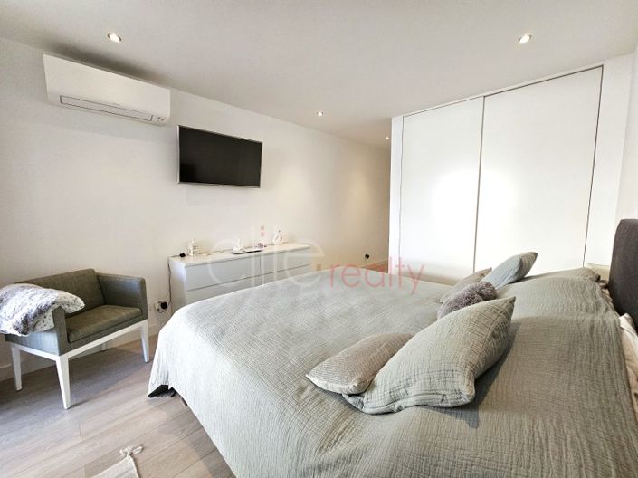 Image No.17-2 Bed Apartment for sale