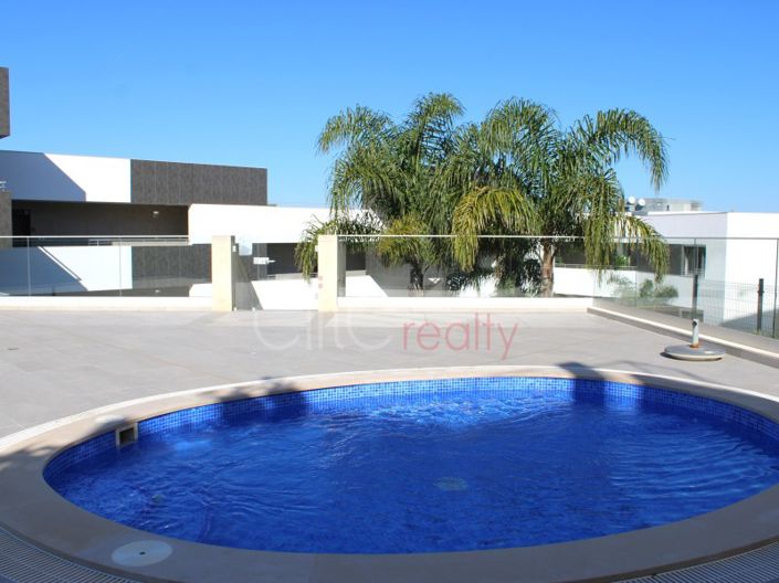 Image No.25-2 Bed Apartment for sale