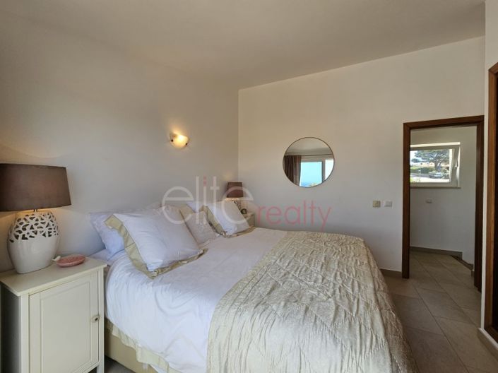 Image No.10-2 Bed House for sale