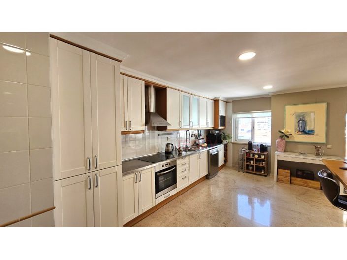 Image No.6-4 Bed Apartment for sale